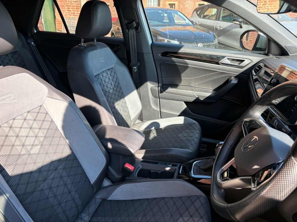 Volkswagen T-Roc 2L R-line Grey #6