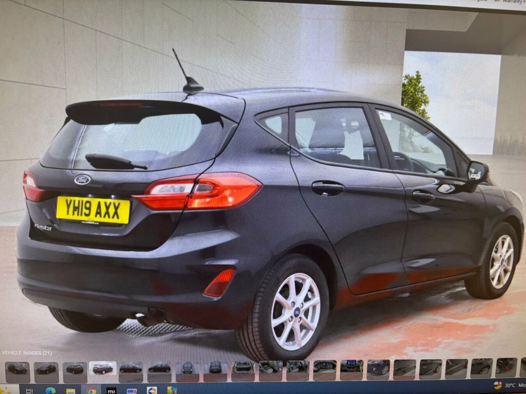 Ford Fiesta 1L Zetec YH19AXX Black #2