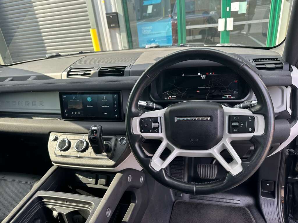 Land Rover Defender 3.0 D250 Hse 110 Grey #15