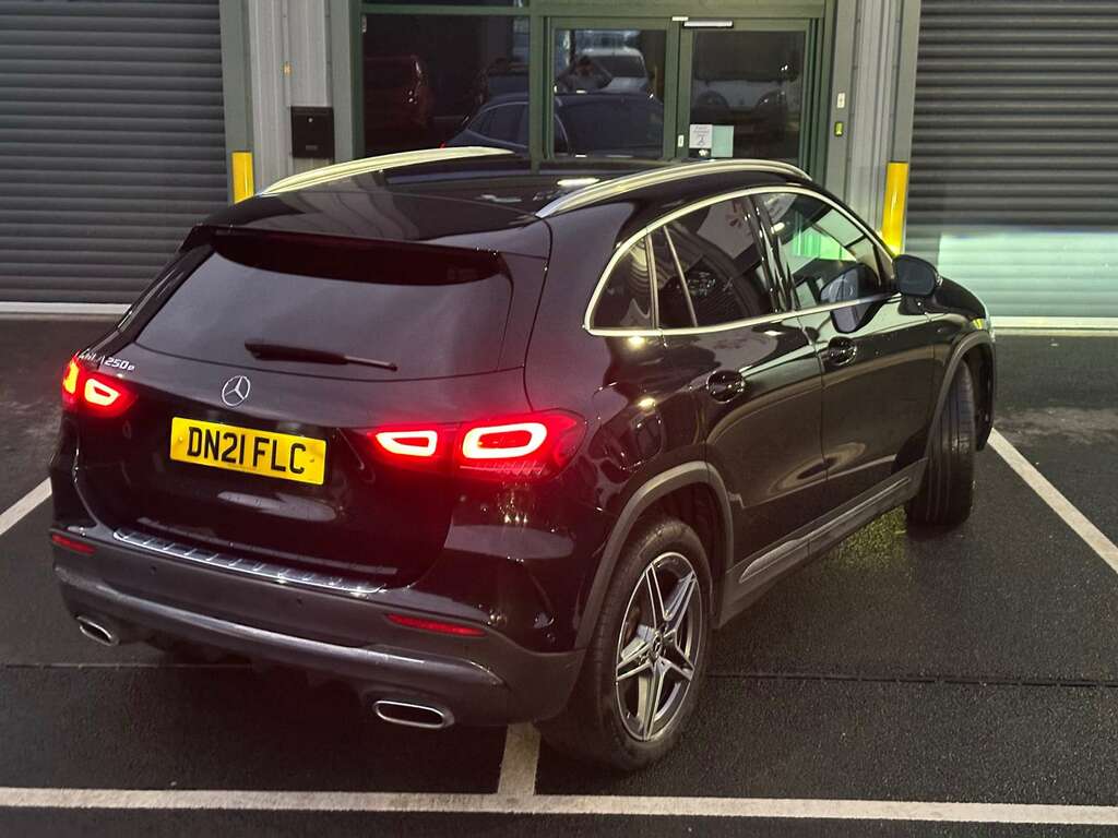 Mercedes-Benz GLA Class 180 Amg Line Premium Plus Grey #7