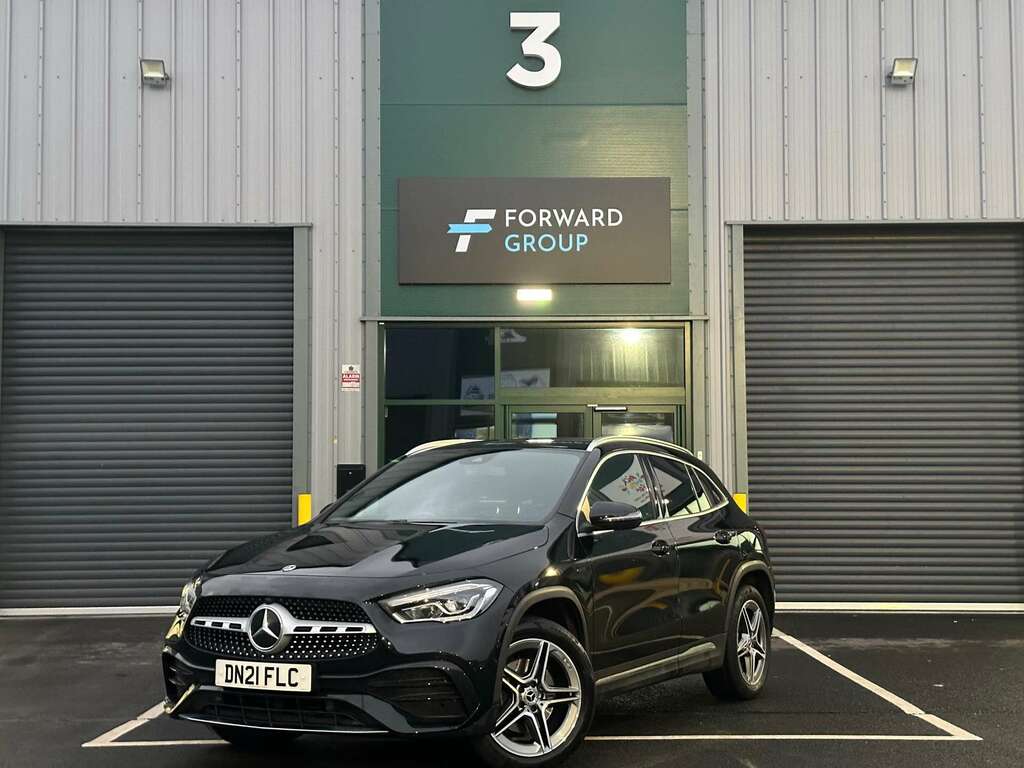 Mercedes-Benz GLA Class 180 Amg Line Premium Plus Grey #9