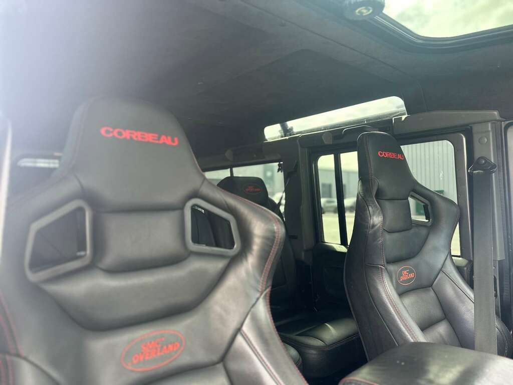 Land Rover Defender 110 Defender 110 Td Double Cab Green #9