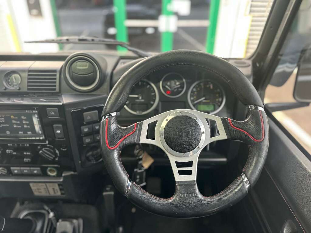 Land Rover Defender 110 Defender 110 Td Double Cab Green #6