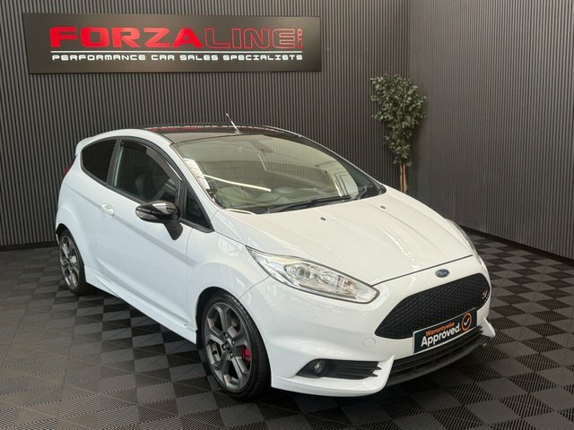 Ford Fiesta 2014 1.6T Ecoboost St-2 Hatchback Manua White