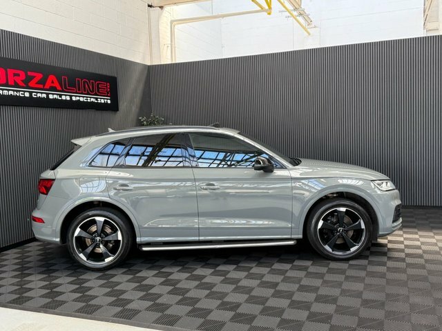 Audi Q5 2019 2.0 Tdi 40 Black Edition Suv S Tro H411RAN Black #4