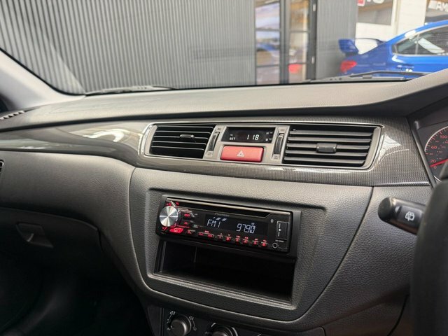 Mitsubishi Lancer Elegance Silver #30