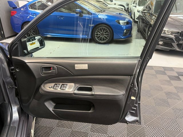 Mitsubishi Lancer Elegance Silver #17