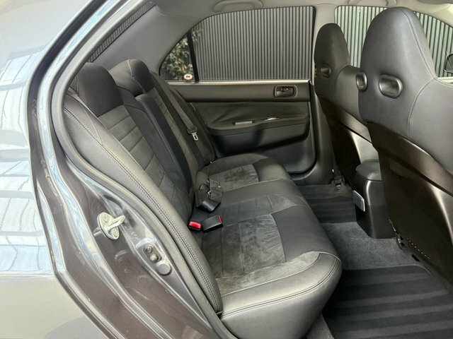 Mitsubishi Lancer Elegance Silver #27