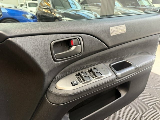 Mitsubishi Lancer Elegance Silver #34