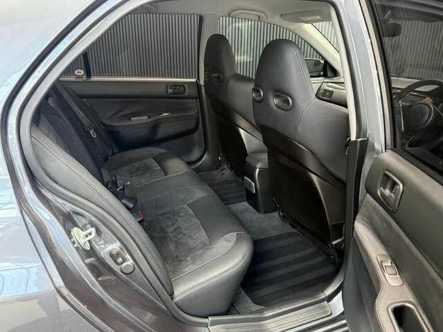 Mitsubishi Lancer Elegance Silver #24
