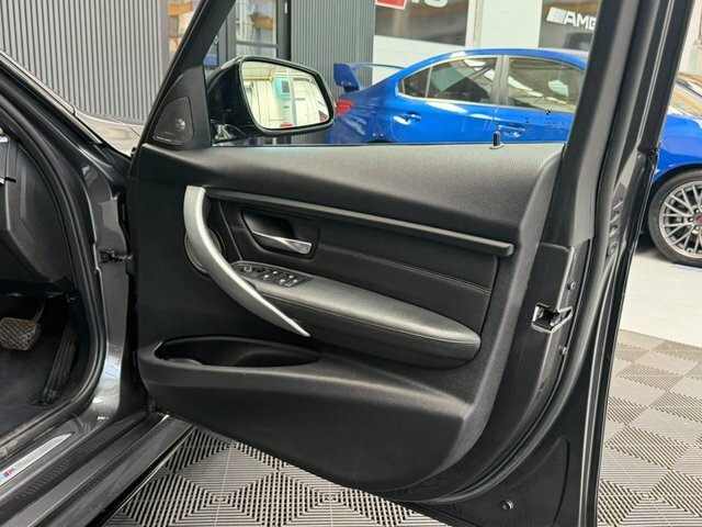 BMW 3 Series 330D M Sport Silver #14