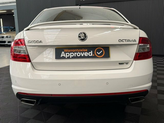 Skoda Octavia 2016 2.0 Tfsi Vrs Hatchback Dsg Euro 6 White #5