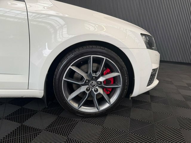 Skoda Octavia Octavia Vrs Tsi White #35