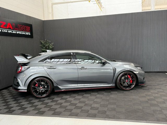 Honda Civic 2018 2.0 Vtec Turbo Type R Gt Hatchback Grey #5