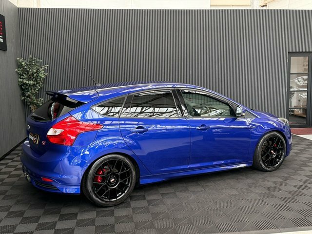 Ford Focus 2013 2.0T Ecoboost St-2 Hatchback Manua Blue #5