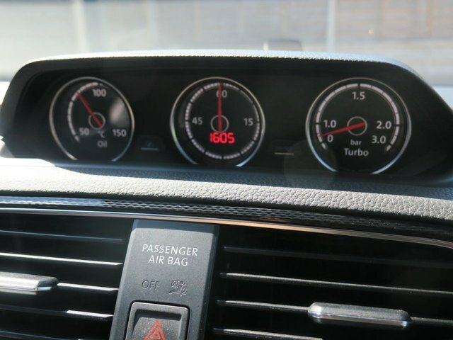 Volkswagen Scirocco Coupe White #30