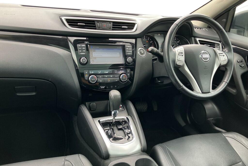 Nissan Qashqai 1.2 Dig-t Tekna Xtronic LB17MYT White #4