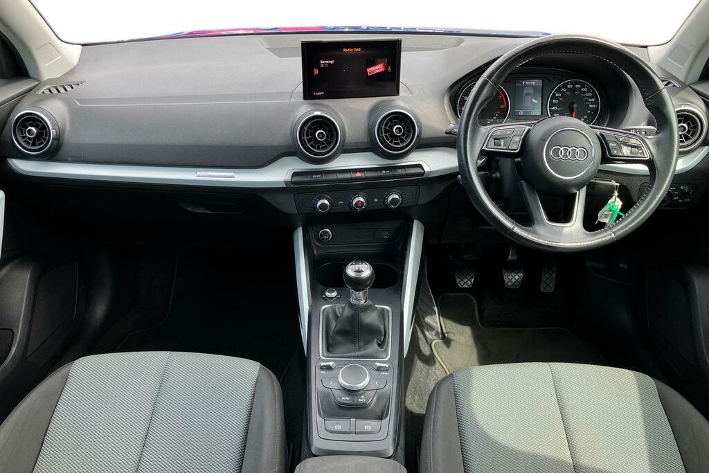 Audi Q2 30 Tfsi Technik MV20VUE Blue #3