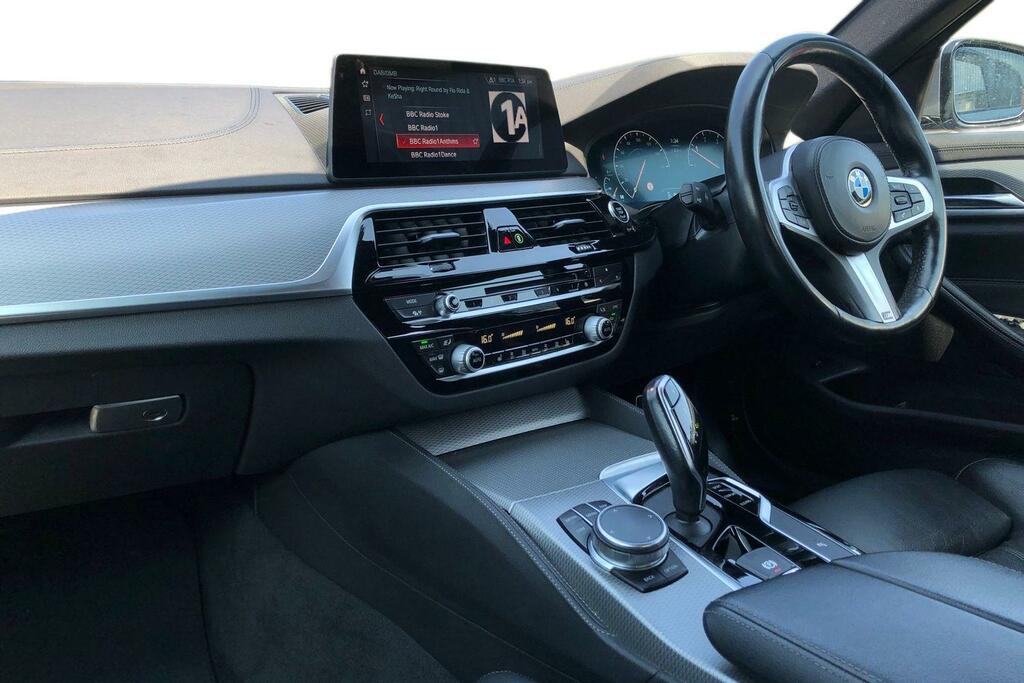 BMW 5 Series 520D M Sport AP68NYR Blue #4