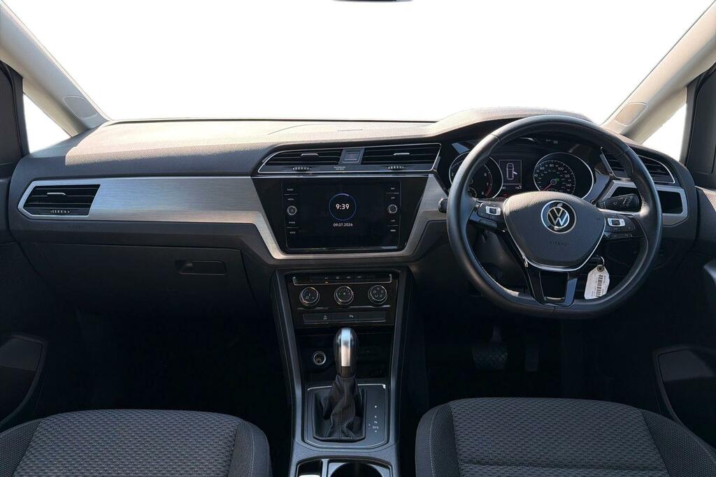 Volkswagen Touran 1.5 Tsi Evo Se Dsg White #3
