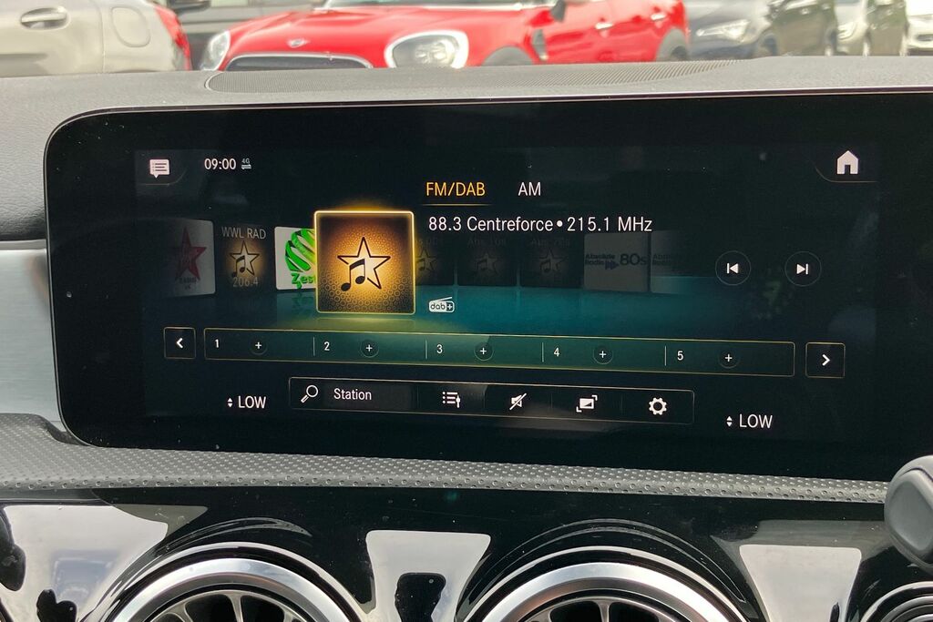 Mercedes-Benz A Class A250 Amg Line Premium Plus White #6