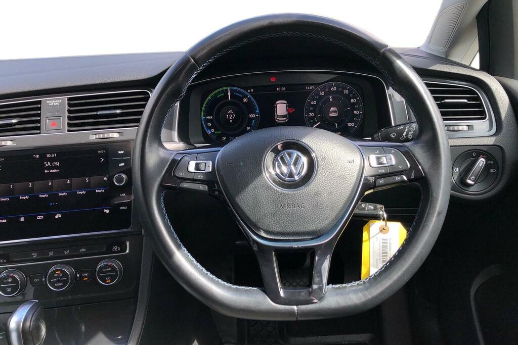 Volkswagen e-Golf 99Kw E-golf 35Kwh White #5
