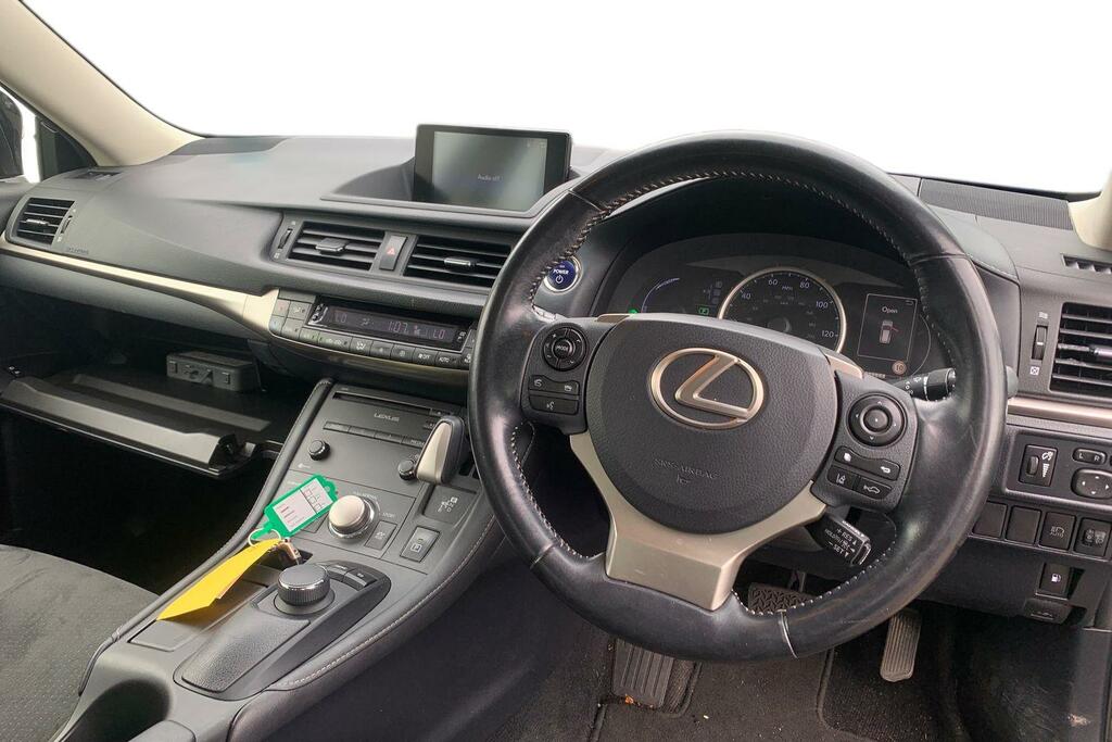 Lexus CT 200H 1.8 Se Cvt Plus Pack Black #3
