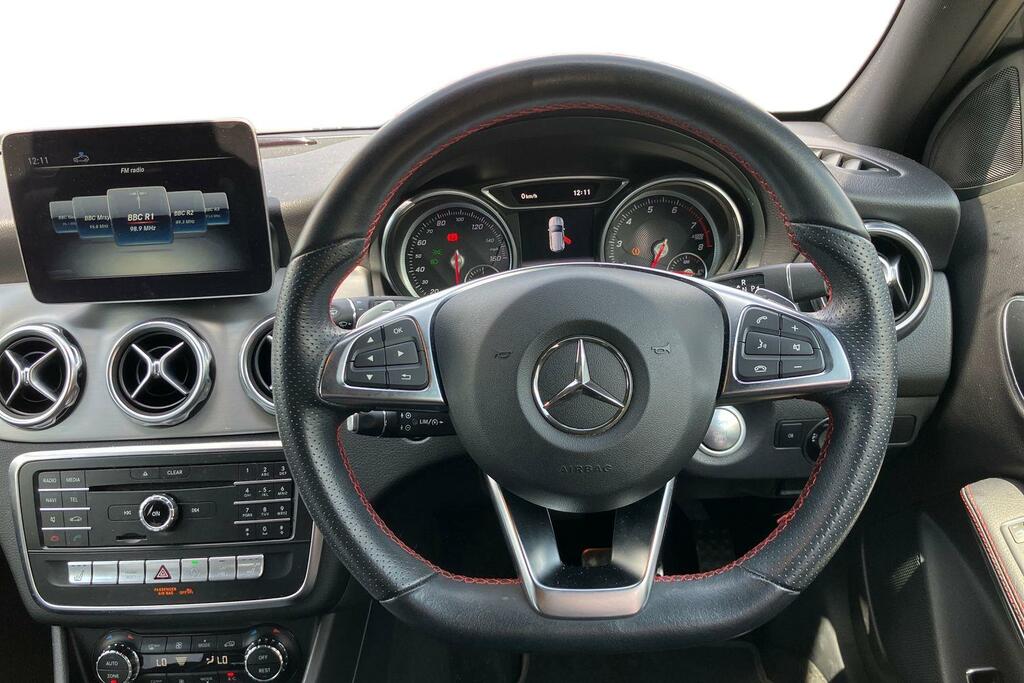 Mercedes-Benz GLA Class Gla 180 Amg Line Edition Grey #5