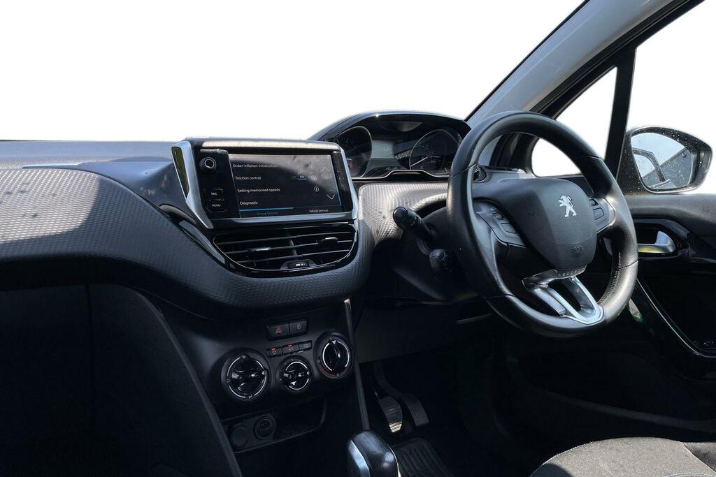 Peugeot 208 1.2 Puretech 82 Signature Start Stop Grey #4