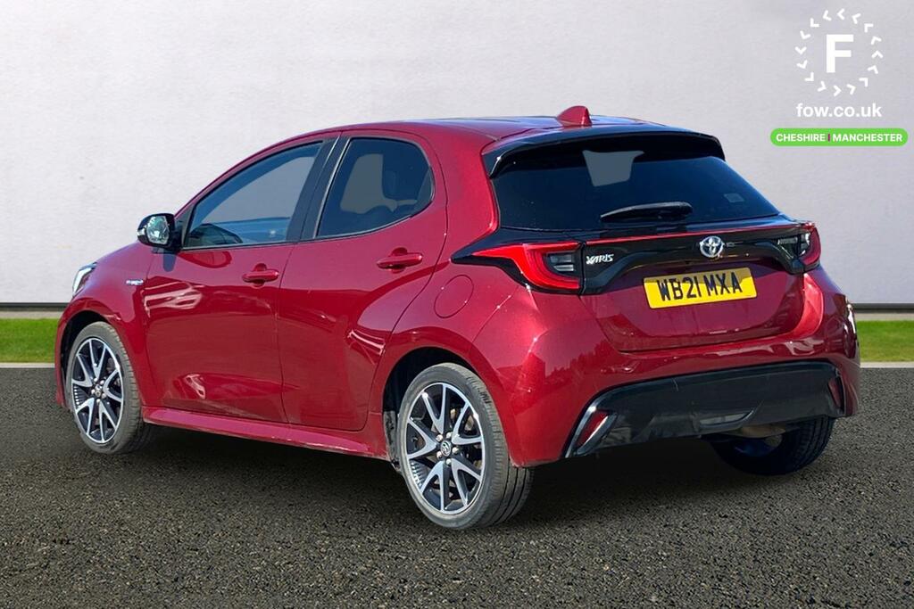 Toyota Yaris 1.5 Hybrid Dynamic Cvt WB21MXA Red #2