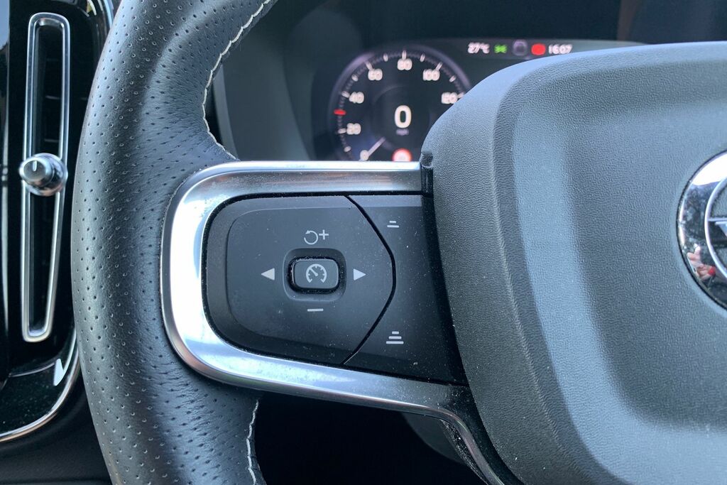 Volvo XC40 1.5 T3 163 R Design SO70CVP Blue #6
