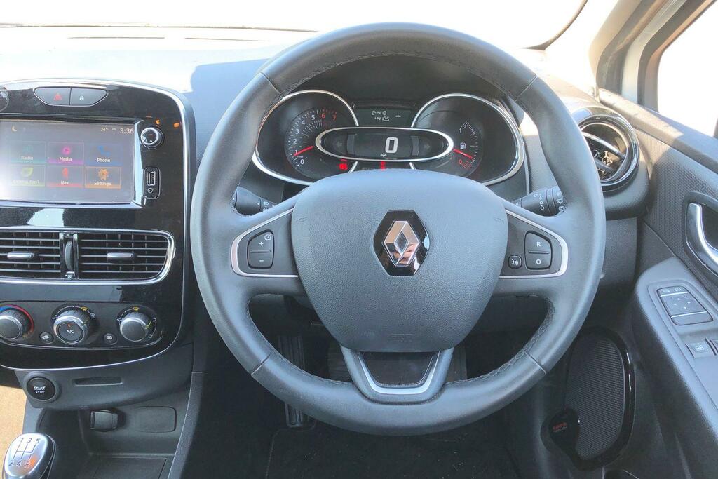 Renault Clio 1.2 16V Dynamique Nav SD67HKH White #5