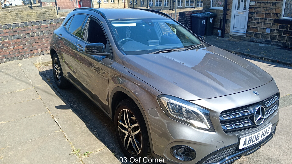 Mercedes-Benz GLA Class 1.6 Gla180 Urban Edition Suv 7G-dct Eur White #1