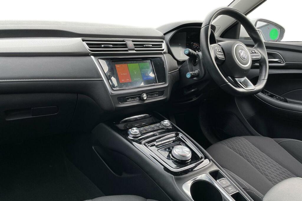 MG MG5 115Kw Excite Ev 61Kwh White #4
