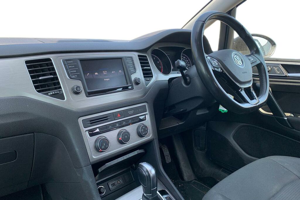 Volkswagen Golf SV 1.4 Tsi Se Dsg Black #4