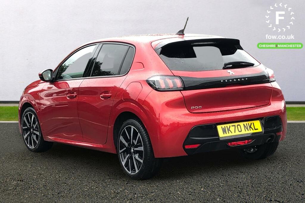 Peugeot 208 1.2 Puretech 100 Allure Premium Red #2