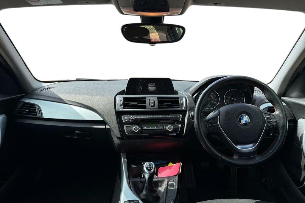 BMW 1 Series 118D Sport Nav YR67KPE Blue #3