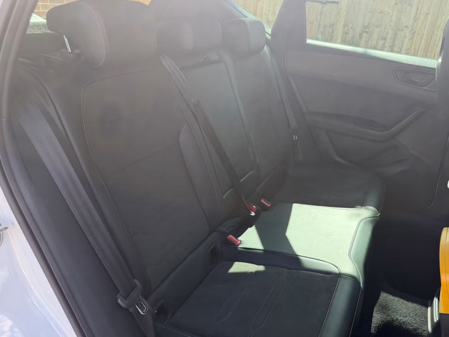Seat Ateca 2.0 Tsi Dsg 4Drive White #4