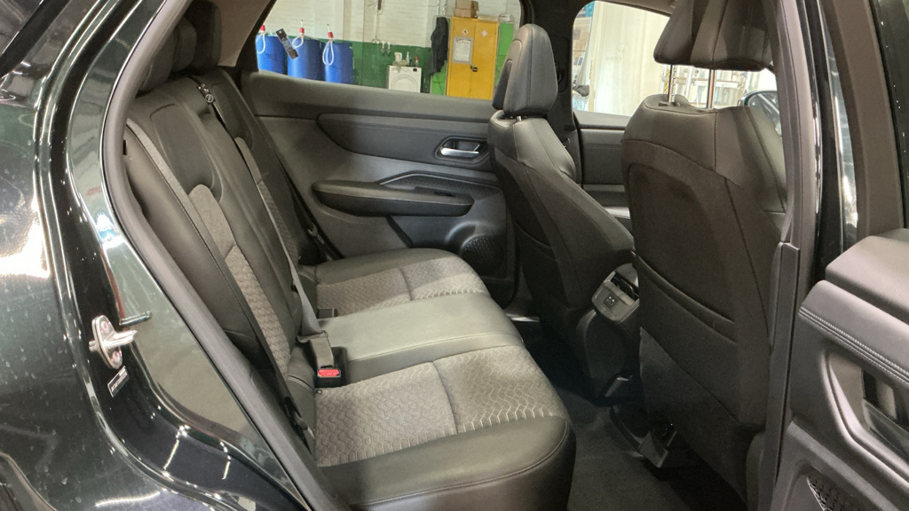 Nissan Ariya 160Kw Advance 63Kwh 22Kwch Green #4
