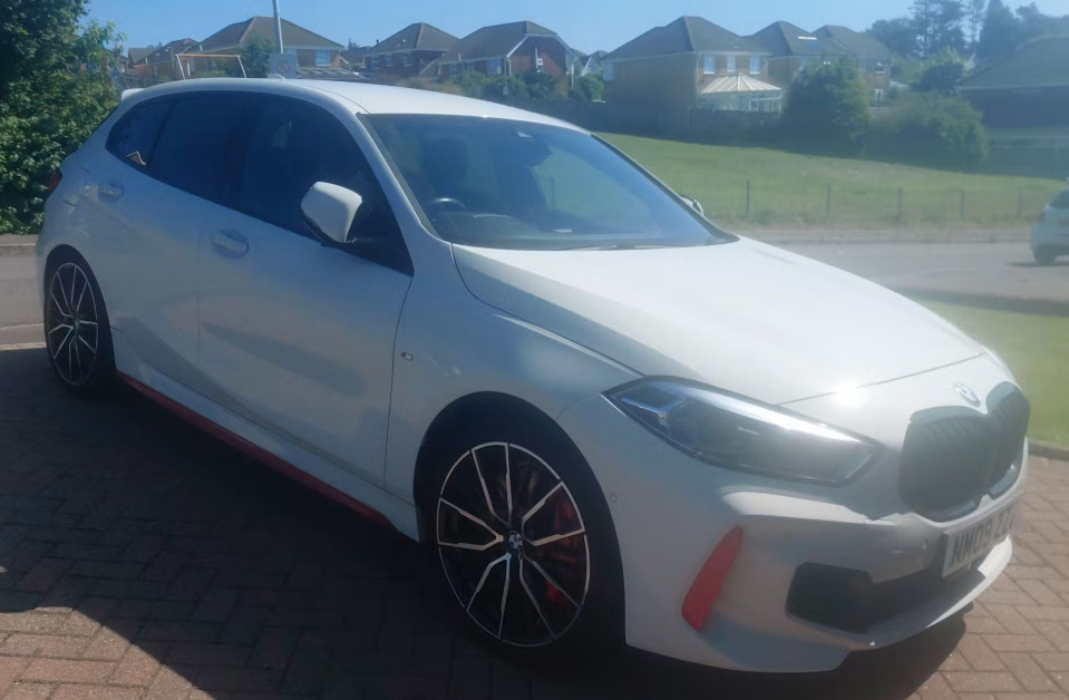 BMW 1 Series 128Ti Step White
