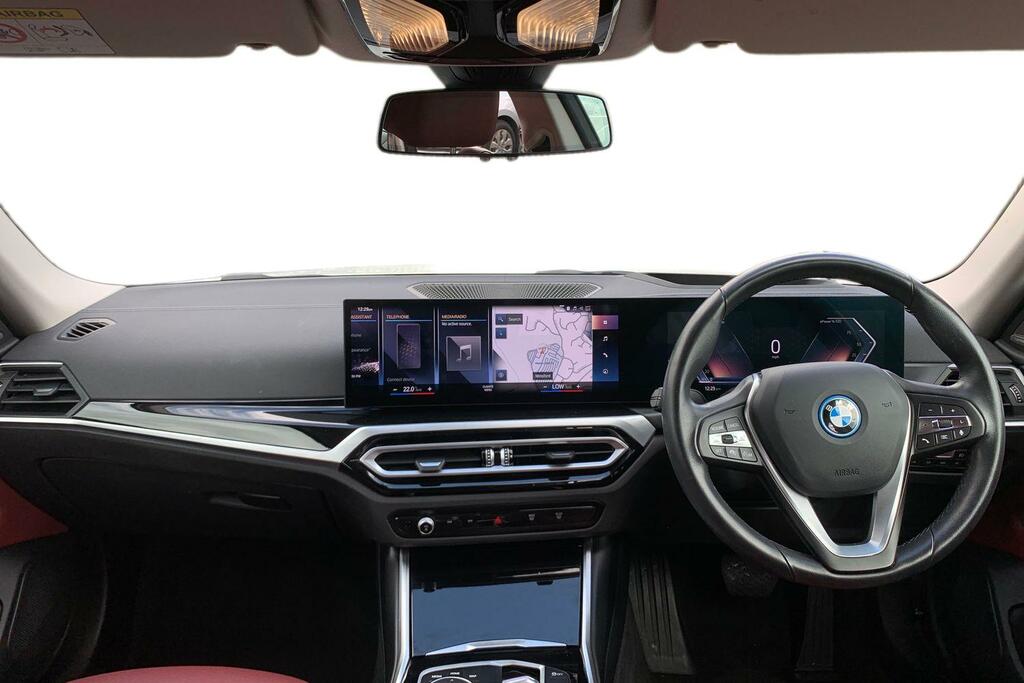 BMW i4 250Kw Edrive40 Sport 83.9Kwh Tech Pack ND23XRE White #3