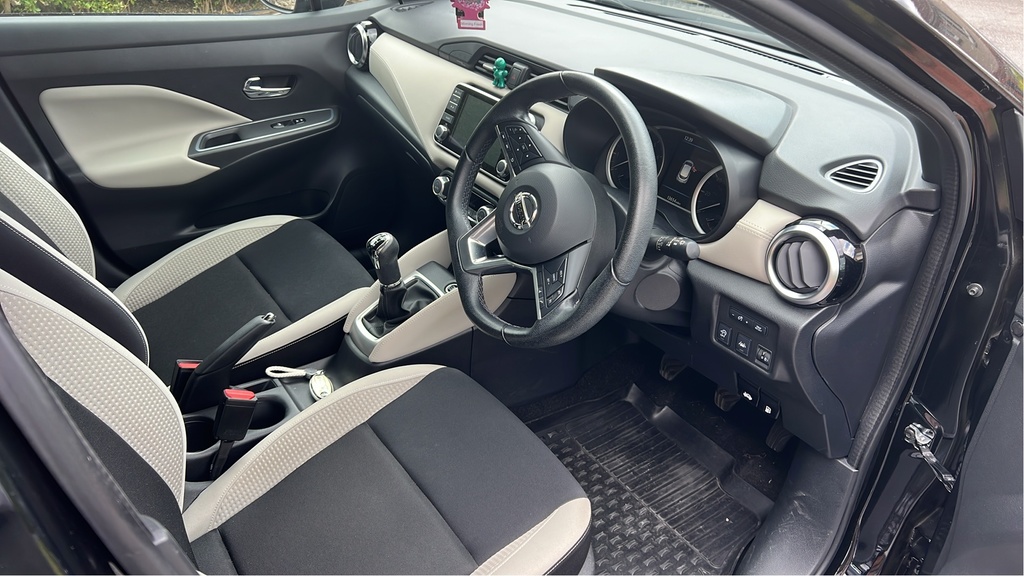 Nissan Micra 1.0 Ig-t 92 Tekna Black #3