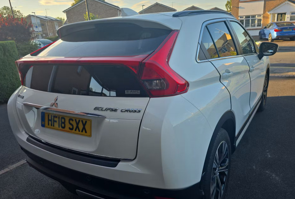 Mitsubishi Eclipse Cross 1.5 4 Cvt 4Wd White #2