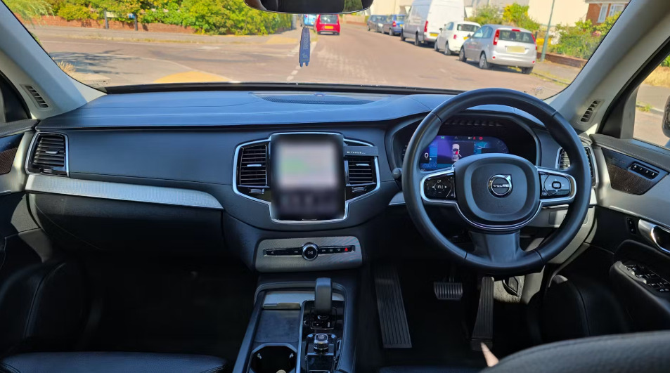 Volvo XC90 2.0 B5p 250 Plus Dark Awd Geartronic Black #3