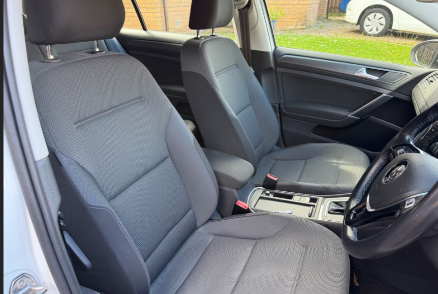 Volkswagen e-Golf 99Kw E-golf 35Kwh White