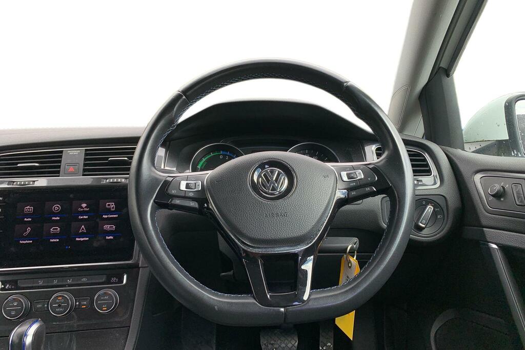 Volkswagen e-Golf 99Kw E-golf 35Kwh White #5