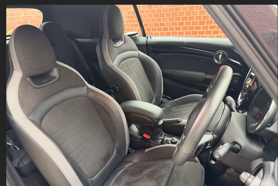 Mini Convertible 2.0 Cooper S Sport Premium Plus Black #2