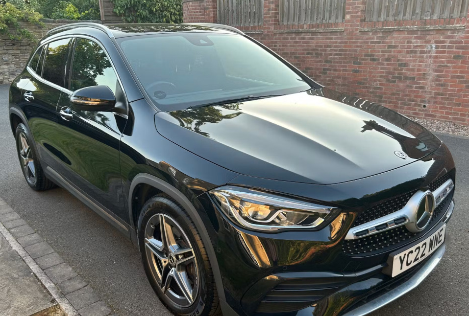 Mercedes-Benz GLA Class Gla 180 Amg Line Premium Grey #1
