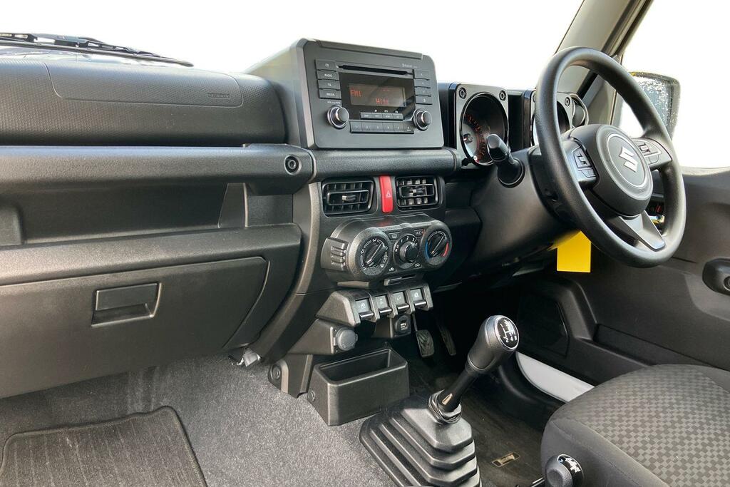 Suzuki Jimny 1.5 Allgrip Commercial 4Wd White #4