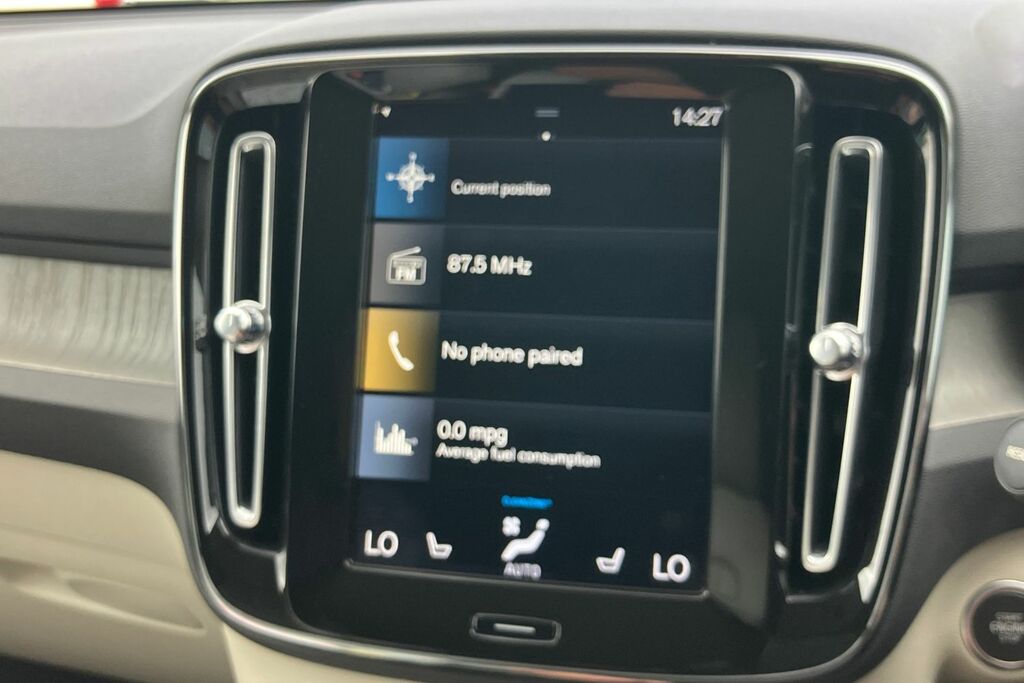 Volvo XC40 1.5 T5 Recharge Phev Inscription Pro Black #6